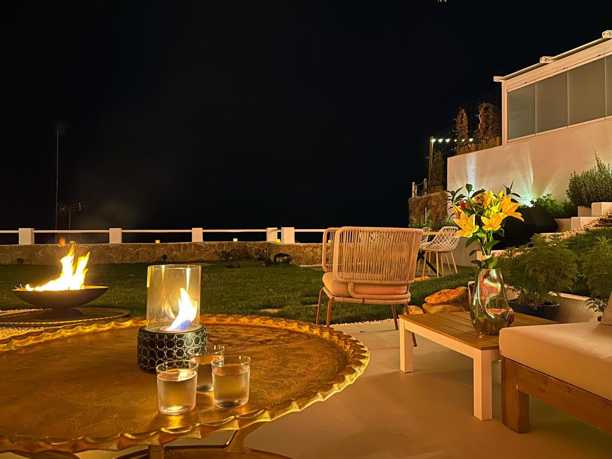 Апартаменты Private 250Sqm Garden Duplex, Jacuzzi, Cinema, Sea View Escape Торремолинос Экстерьер фото